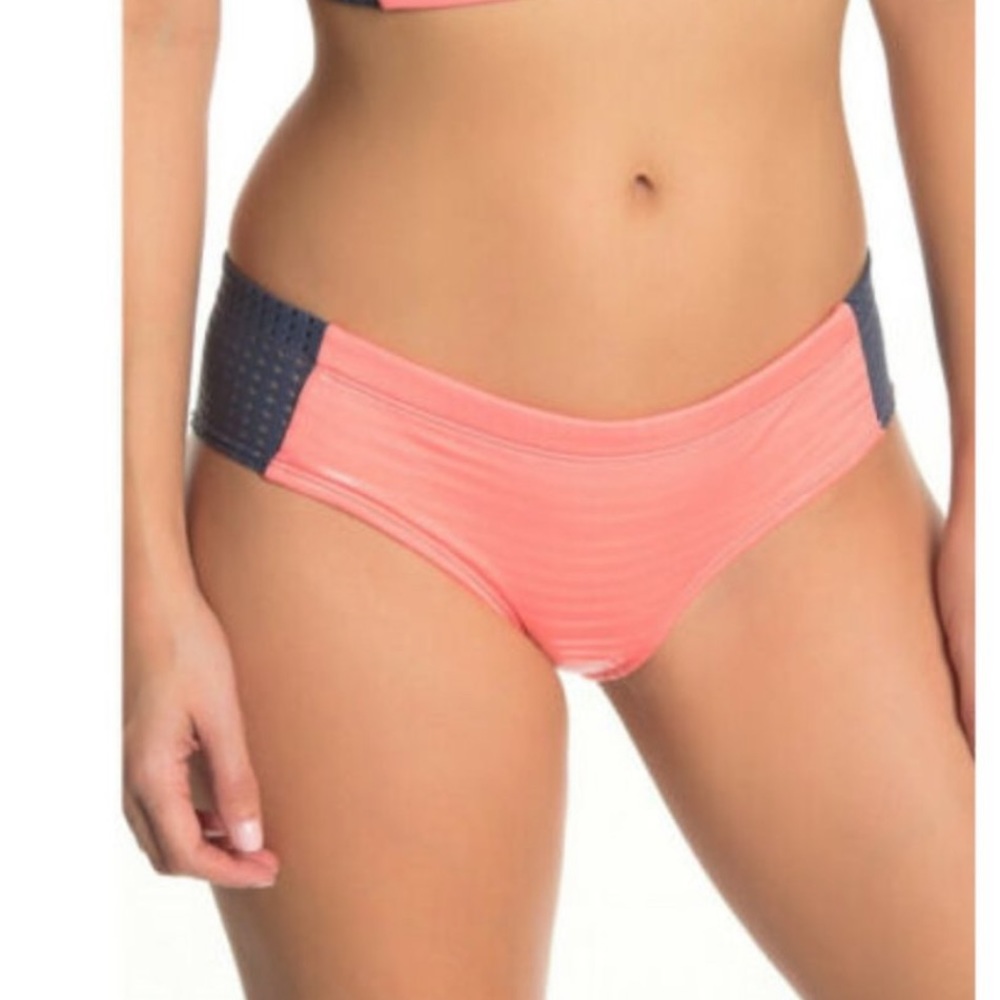 Nike Tonal Stripe Hipster Bottoms (Large)